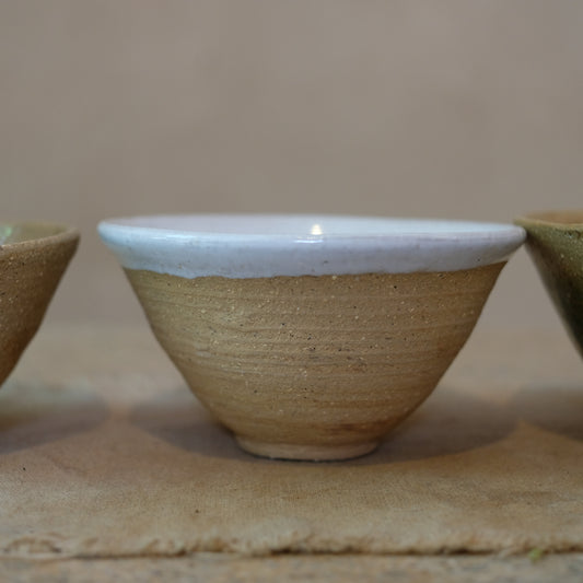 !Sold! Chawan 查湾 ( Tea Bowl) White Inner