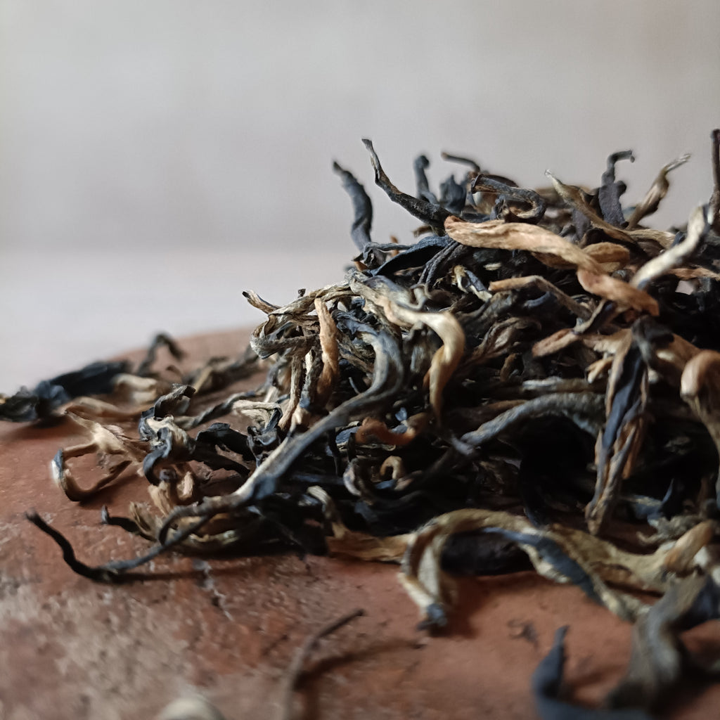 Golden Embers - Red Tea - Dain Hong ( 红茶)